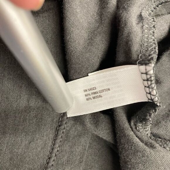 GAP, Women’s Gray Medium Top, Dolman sleeves, 60%Cotton, 40% Modal, soft, - Picture 8 of 8